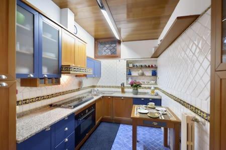 Charming Apartment Napels Buitenkant foto